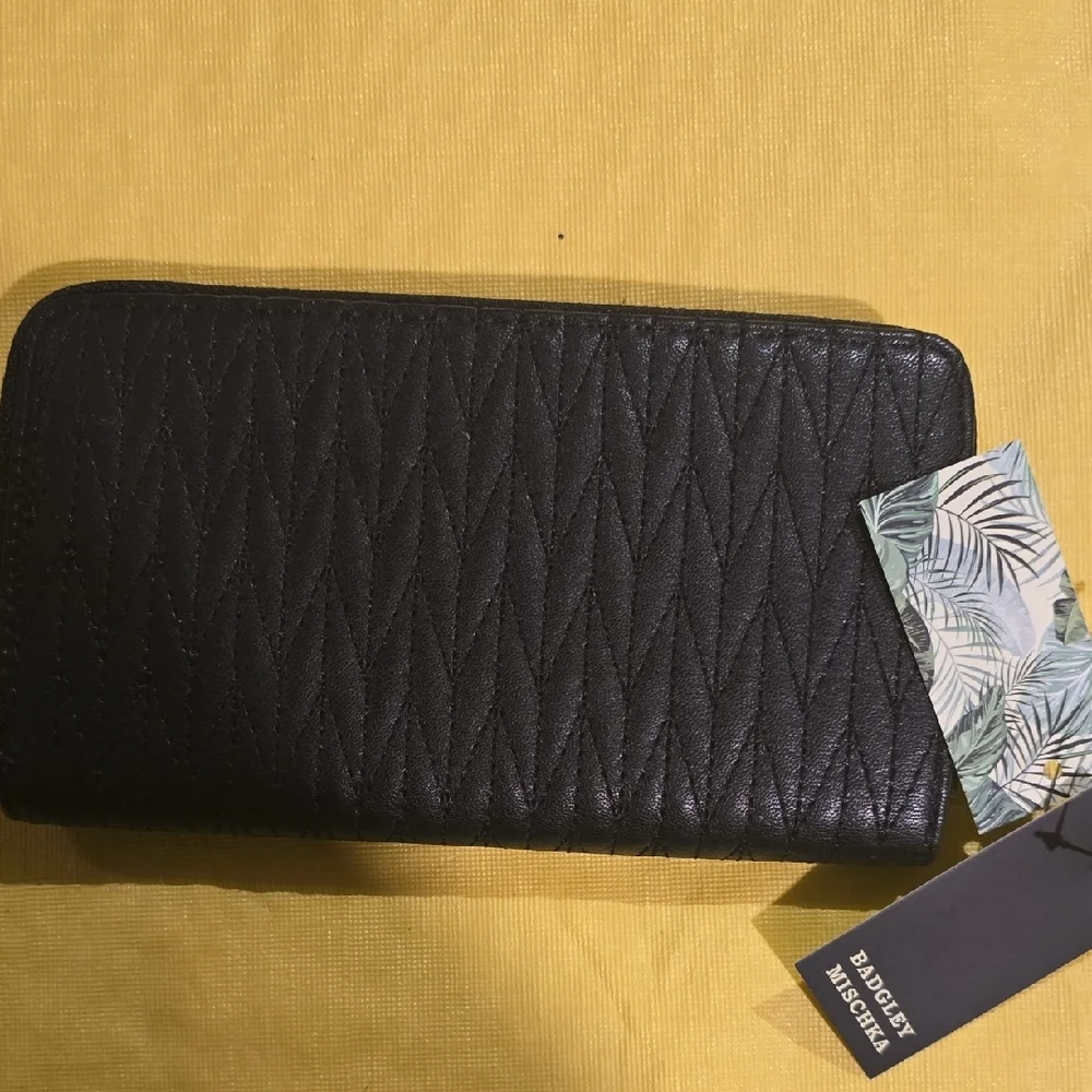 NWT Badgley Mischka Black Quilted Zip-Around Wallet with Gold Hardware